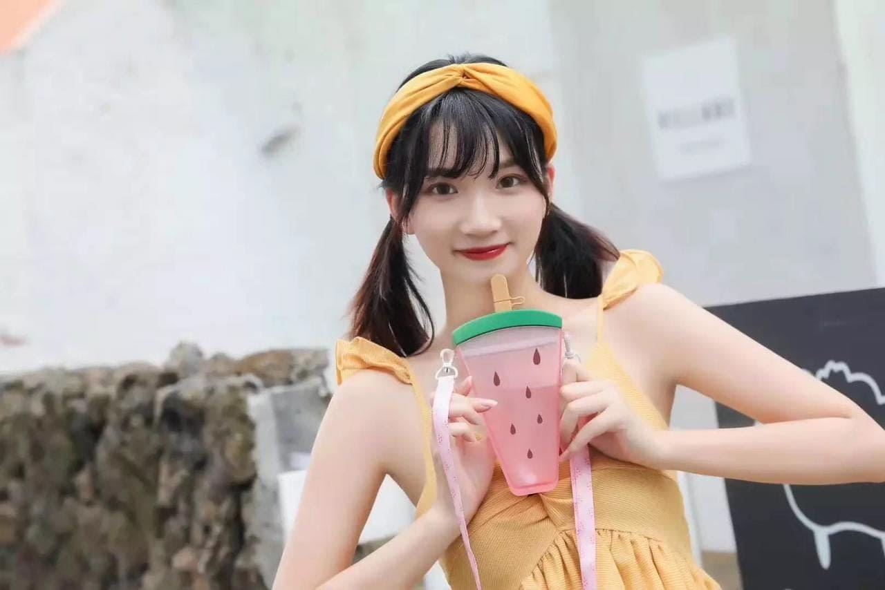 Summer Fruity Popsicle Water Bottle, Watermelon Shaped Water Bottle with Straw, Anti-Fall Portable Kids Bottle Summer Fruity Popsicle Water Bottle, Watermelon Shaped Water Bottle with Straw, Anti-Fall Portable Kids Bottle